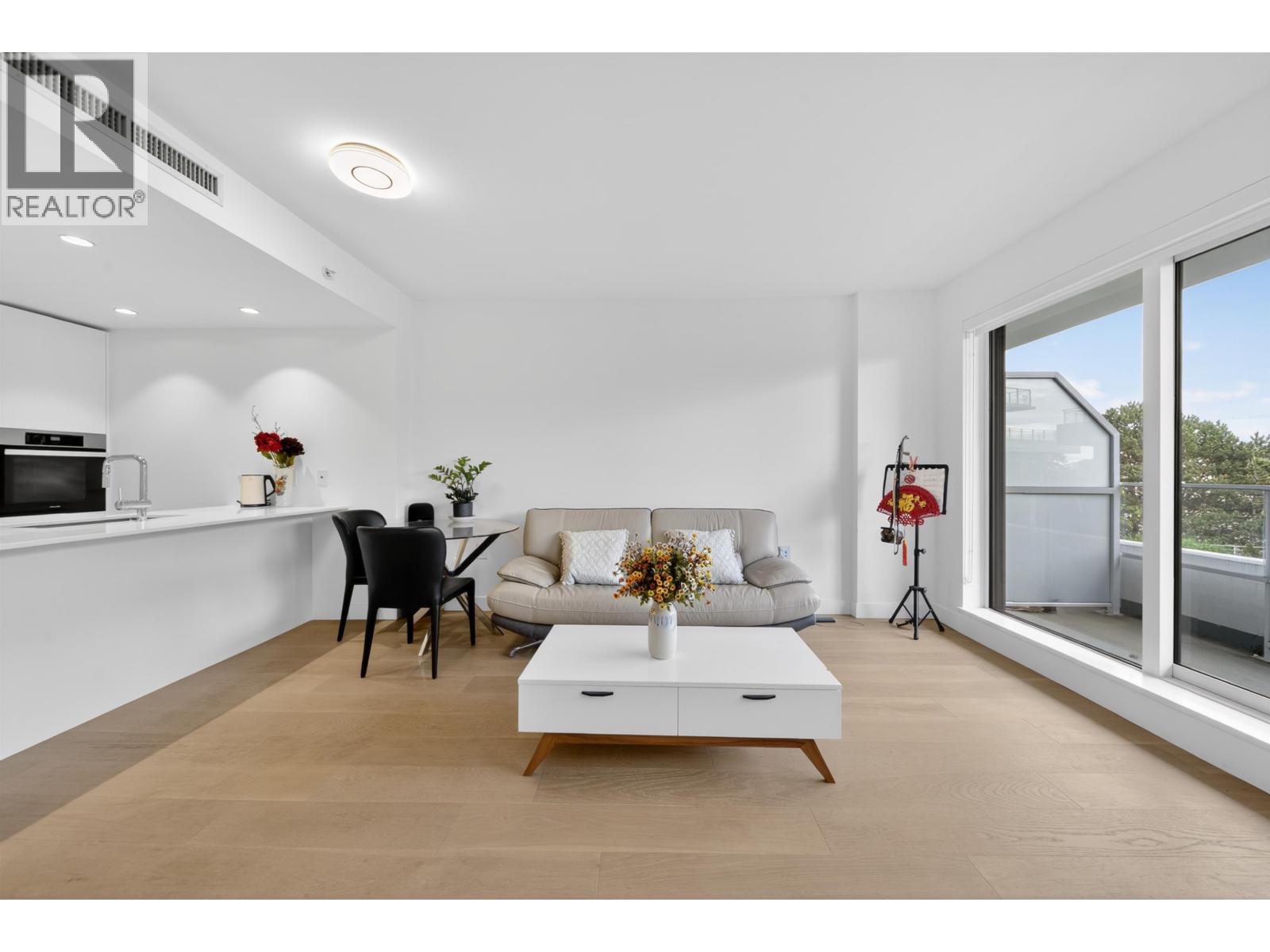 611 5788 GILBERT ROAD, Richmond, British Columbia