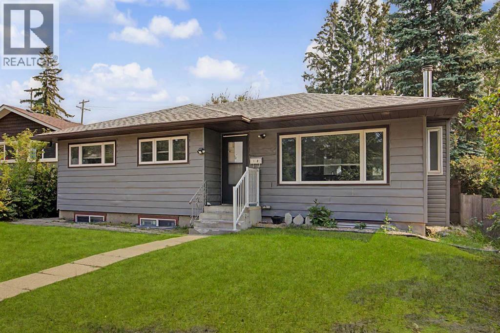 18 Collingwood Place NW, Calgary, Alberta