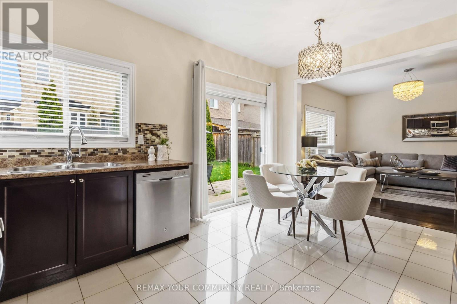28 Cater Avenue, Ajax, Ontario  L1Z 0G1 - Photo 23 - E13661074