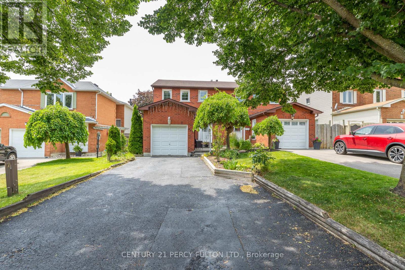 557 Cobblehill Drive, Oshawa, Ontario  L1K 1Y6 - Photo 1 - E13661100