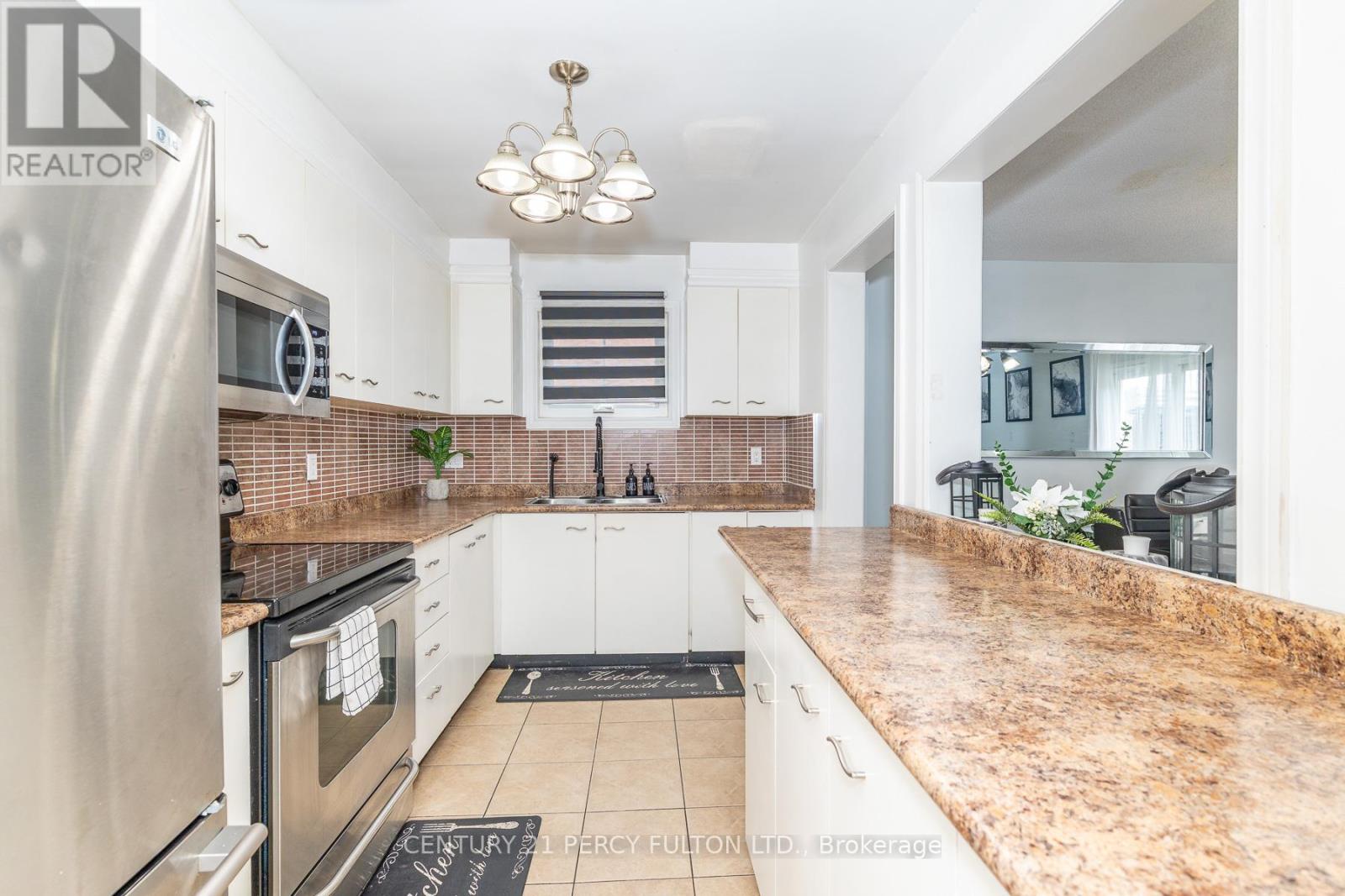 557 Cobblehill Drive, Oshawa, Ontario  L1K 1Y6 - Photo 7 - E13661100