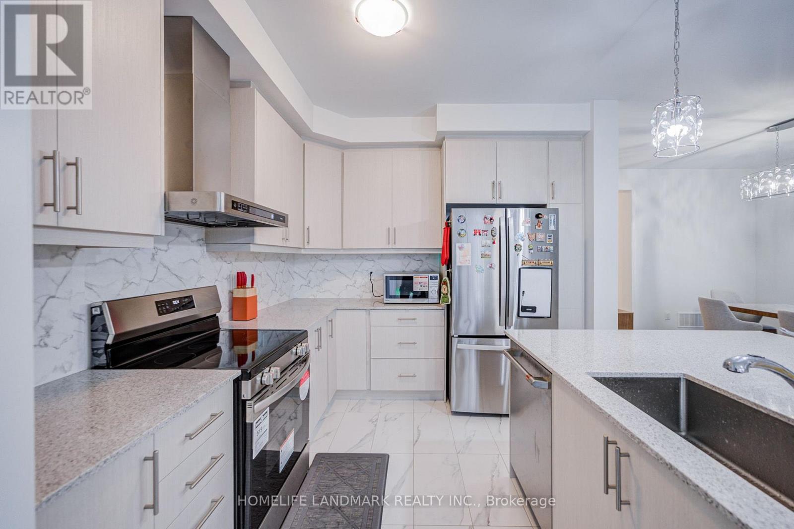 1857 Weeping Willow Lane, Pickering, Ontario  L1Y 0B5 - Photo 15 - E13661286