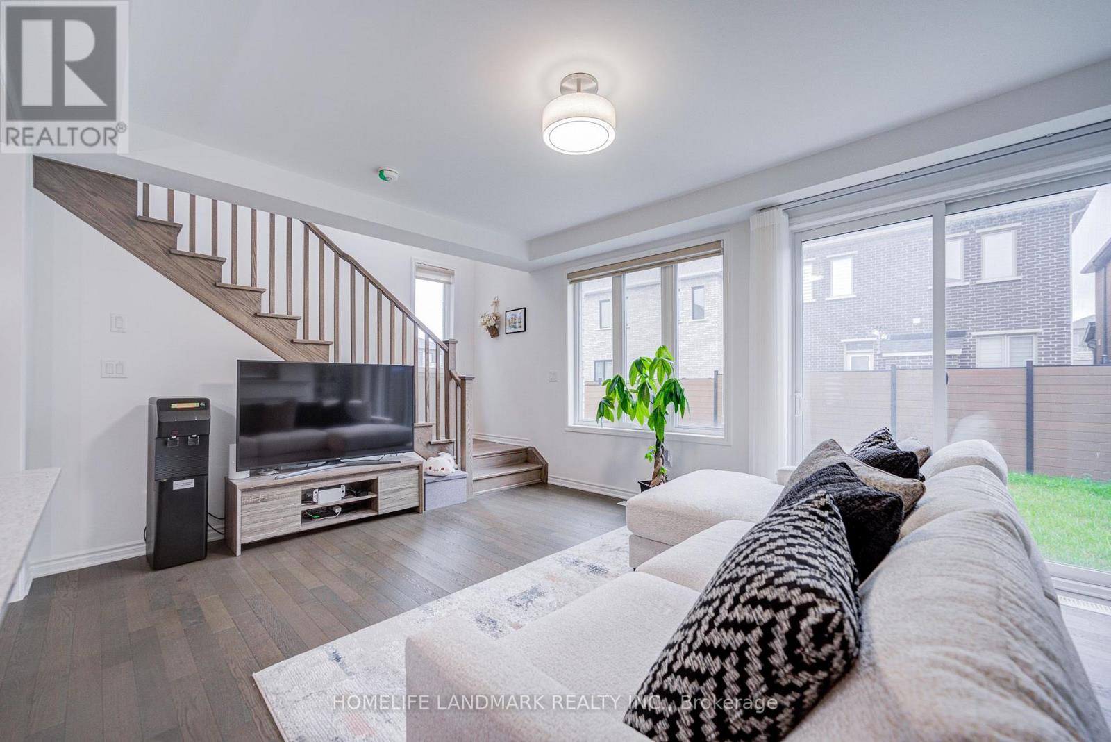 1857 Weeping Willow Lane, Pickering, Ontario  L1Y 0B5 - Photo 19 - E13661286