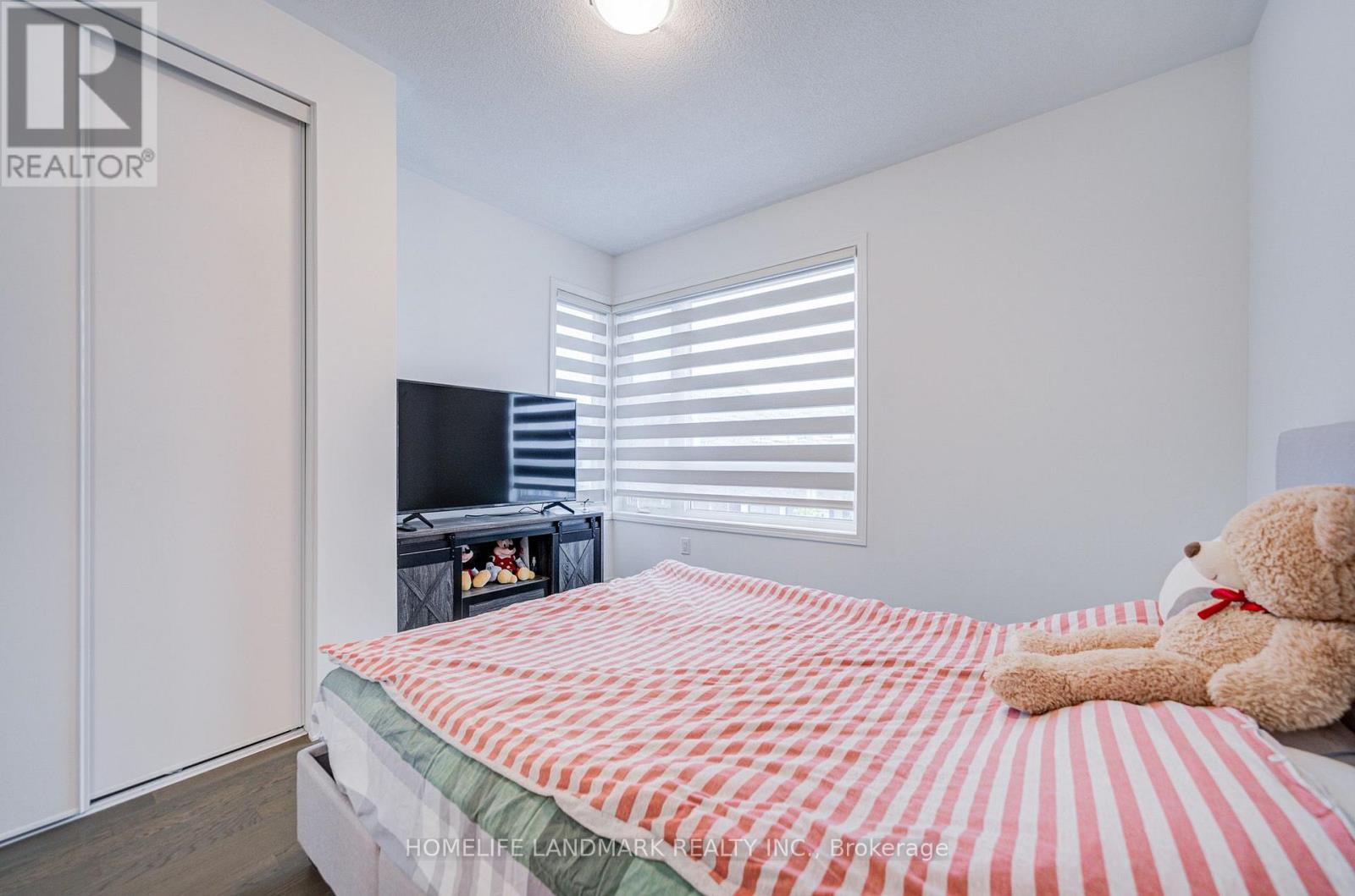 1857 Weeping Willow Lane, Pickering, Ontario  L1Y 0B5 - Photo 43 - E13661286