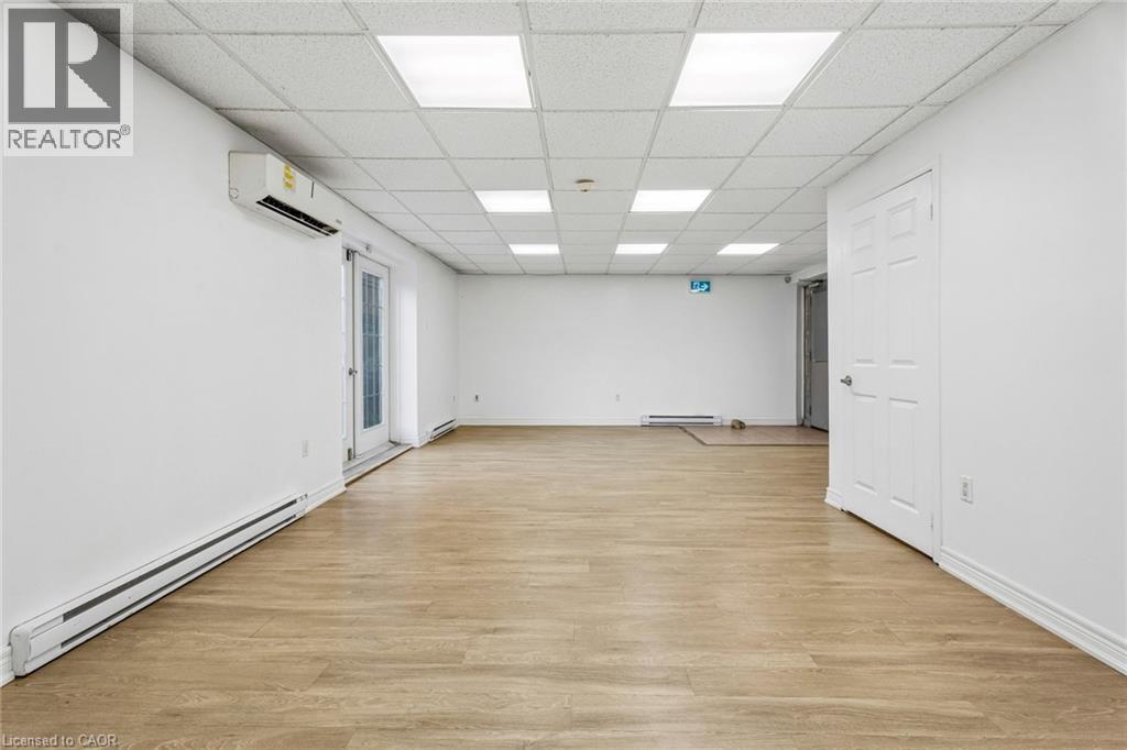 868 King Street W, Hamilton, Ontario  L8S 1K3 - Photo 2 - 40852141