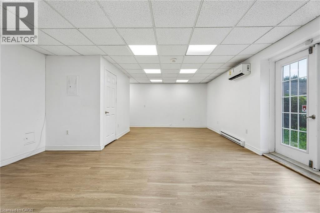 868 King Street W, Hamilton, Ontario  L8S 1K3 - Photo 5 - 40852141