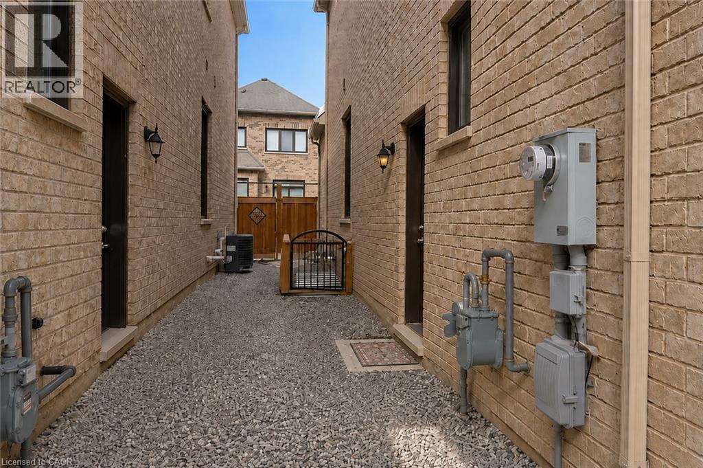 334 THIMBLEWEED Court Unit# LOWER