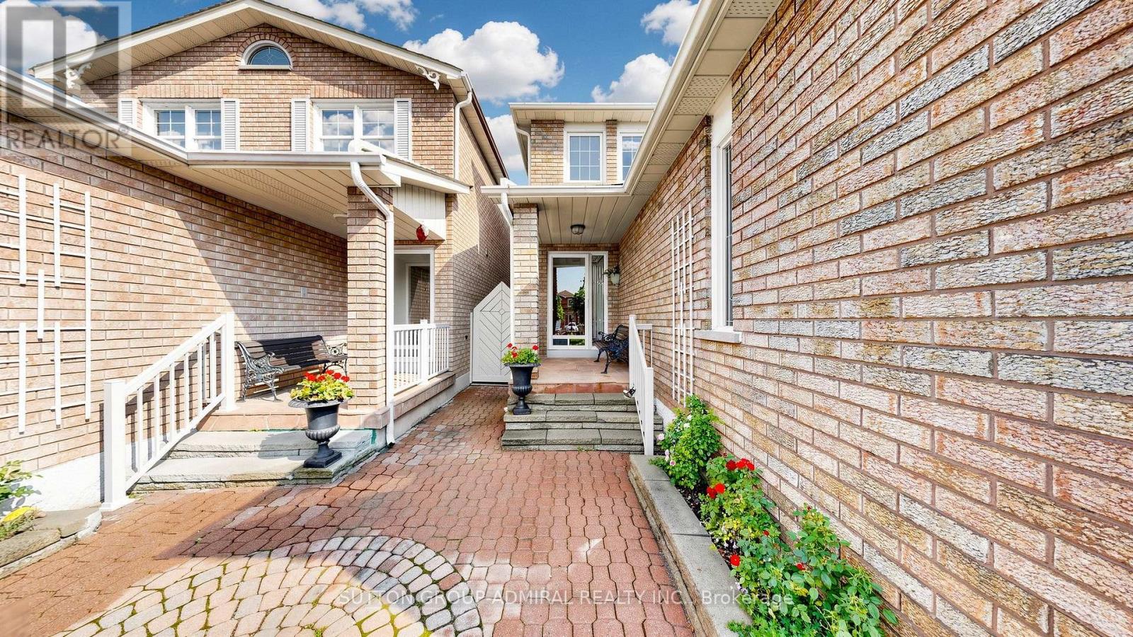 18 Richbell Street, Vaughan, Ontario  L4J 5W4 - Photo 4 - N13661216