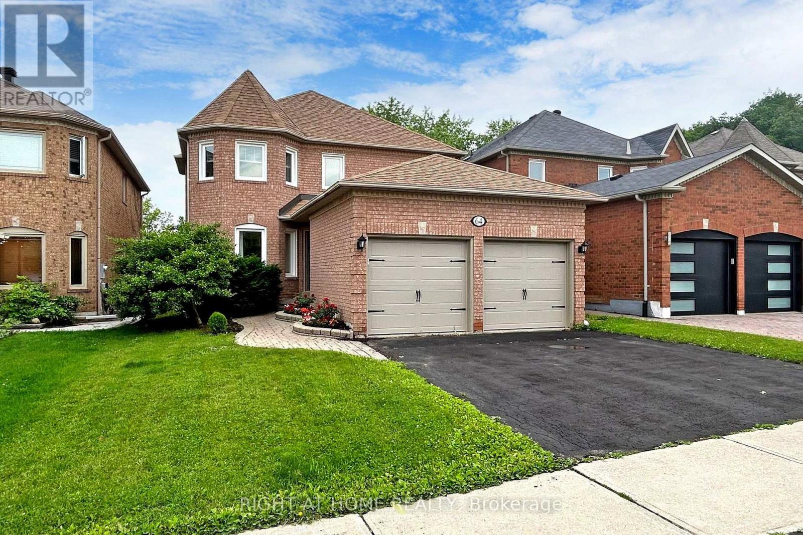64 LARRATT LANE, Richmond Hill, Ontario