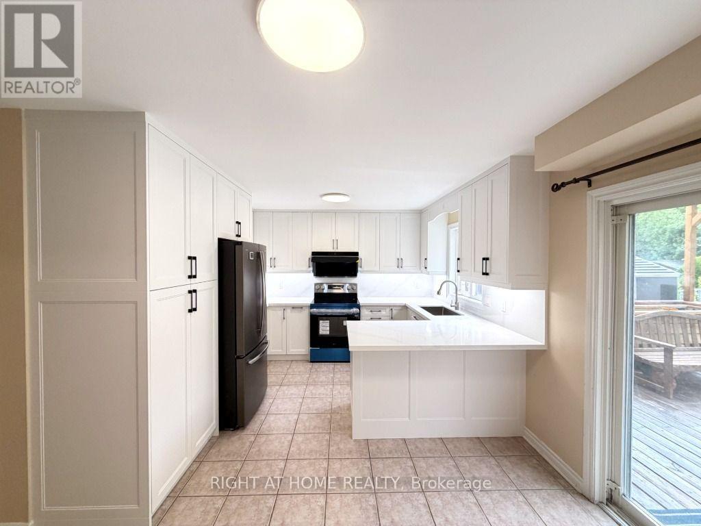 127 Humberland Drive, Richmond Hill, Ontario  L4E 3Y7 - Photo 11 - N13661282