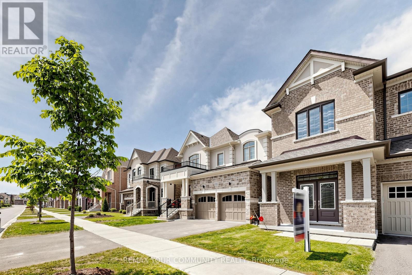 356 Danny Wheeler Boulevard, Georgina, Ontario  L4P 0K2 - Photo 4 - N13661422