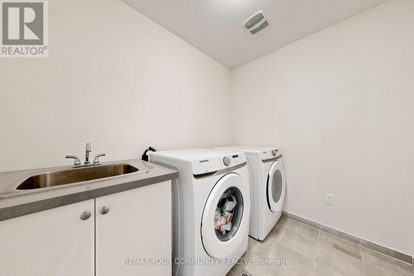 356 Danny Wheeler Boulevard, Georgina, Ontario  L4P 0K2 - Photo 40 - N13661422
