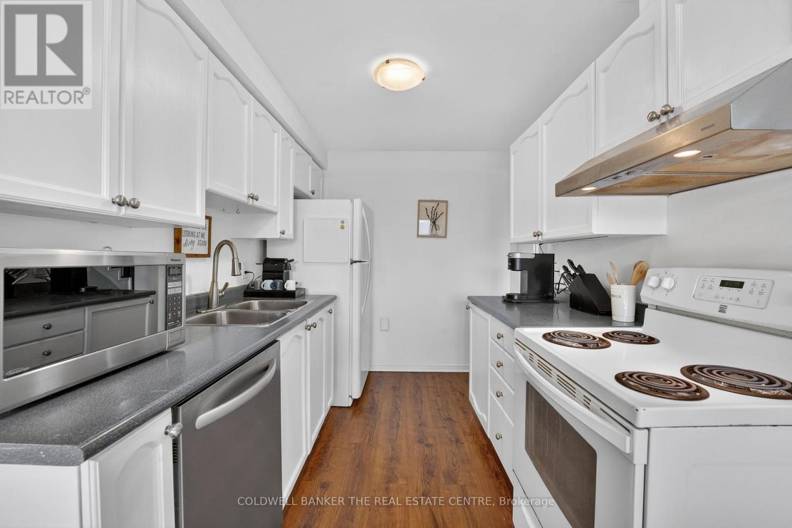 98 Cheltenham Road, Barrie, Ontario  L4M 6S7 - Photo 15 - S13661404