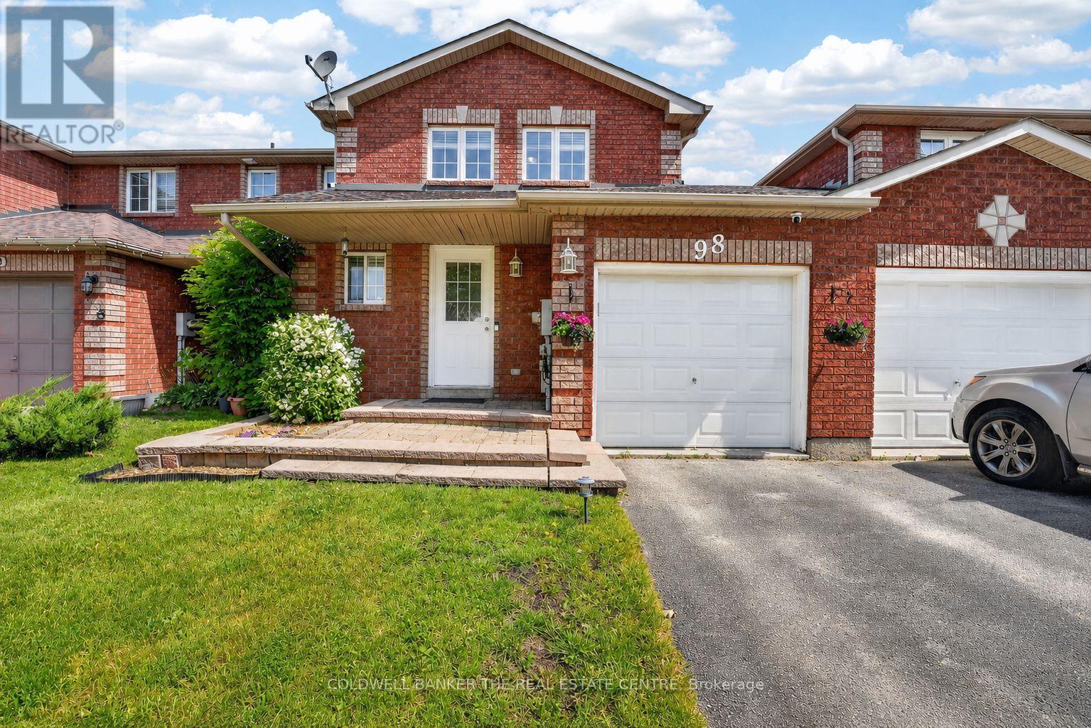98 Cheltenham Road, Barrie, Ontario  L4M 6S7 - Photo 2 - S13661404