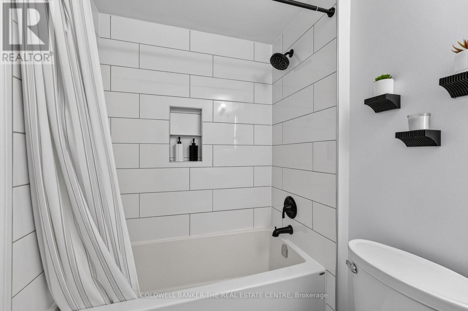 98 Cheltenham Road, Barrie, Ontario  L4M 6S7 - Photo 25 - S13661404