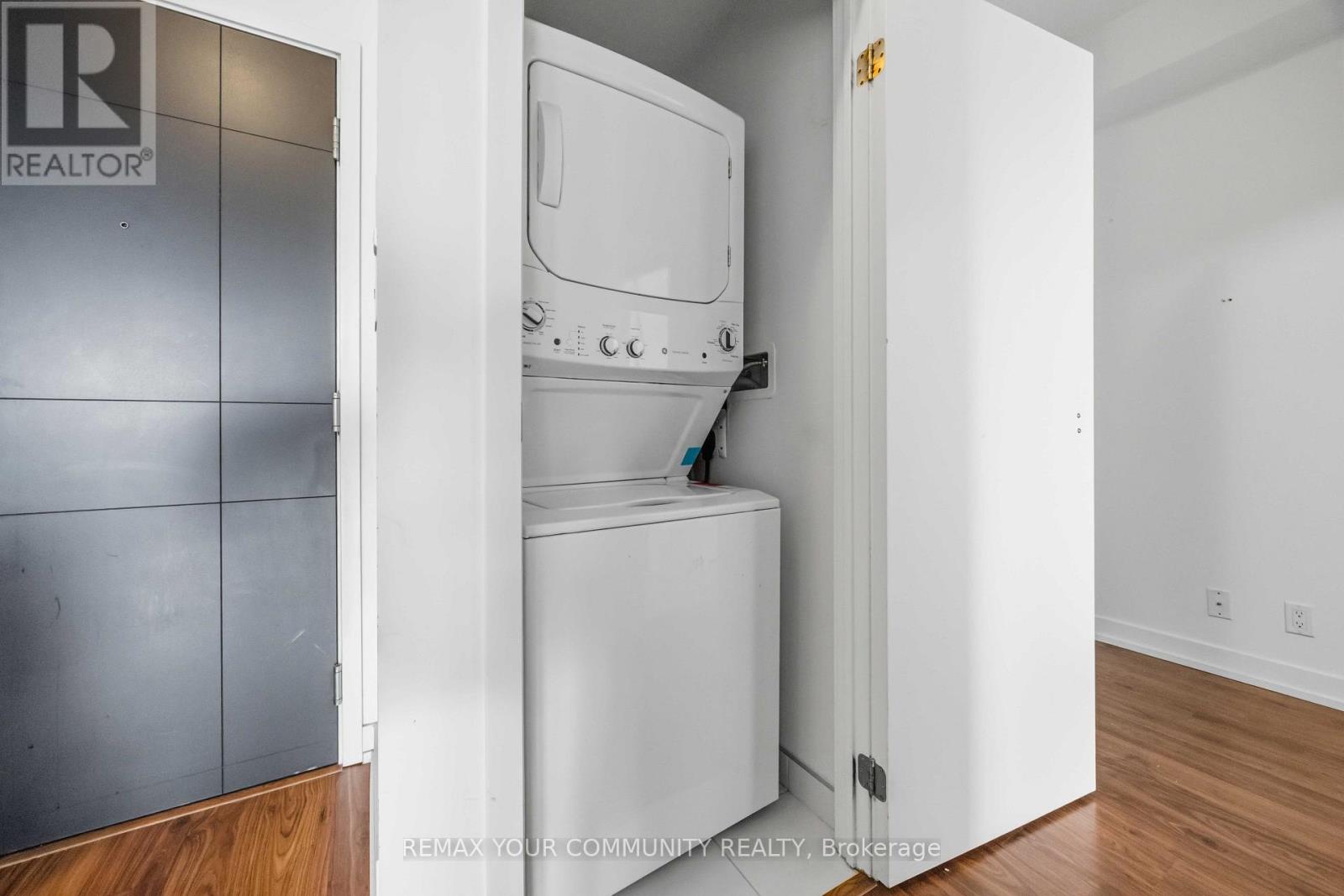 2414 - 98 Lillian Street, Toronto, Ontario  M4S 0A5 - Photo 32 - C13561784