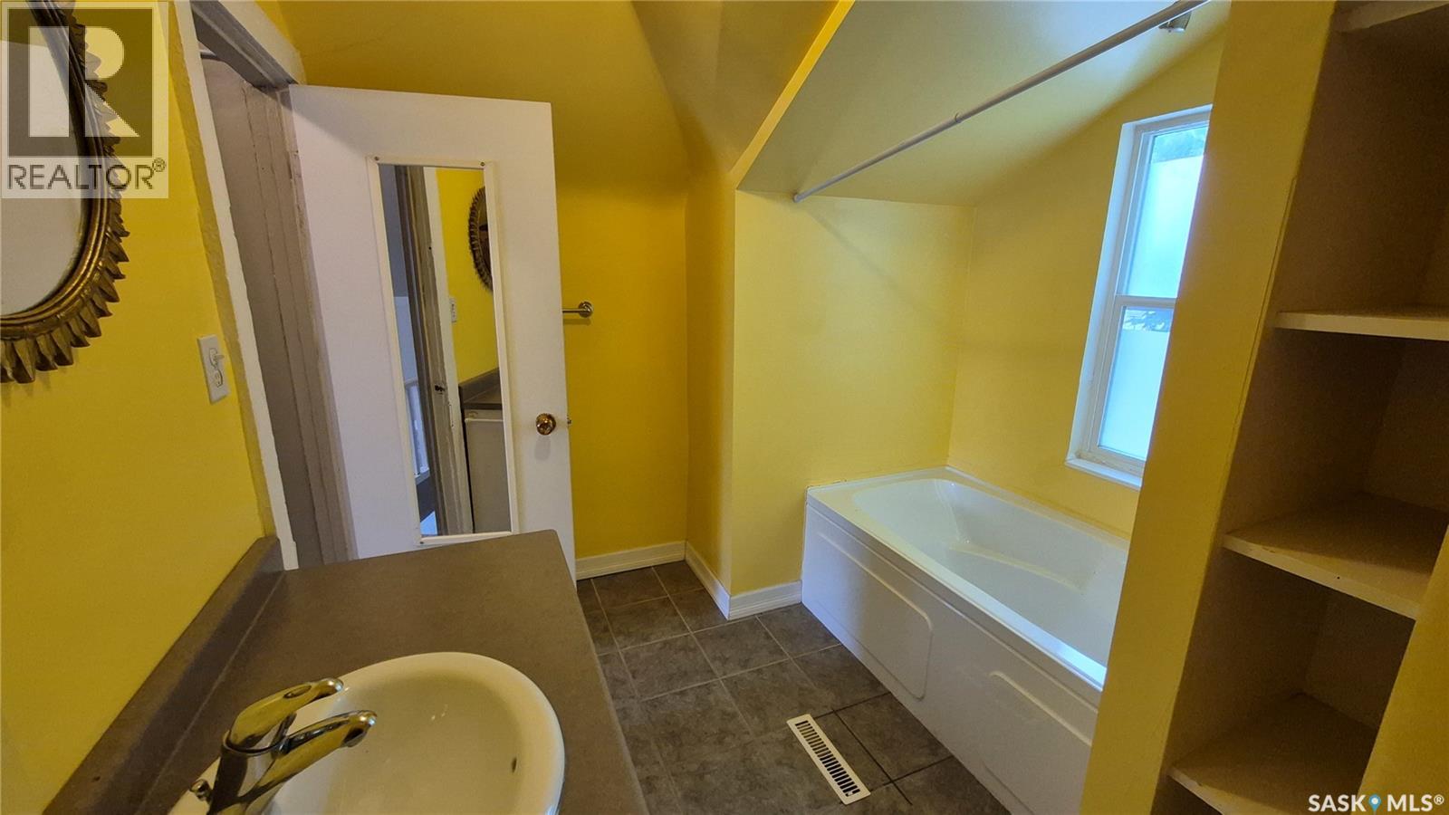2164 Reynolds Street, Regina, Saskatchewan  S4N 3N1 - Photo 40 - SK045105