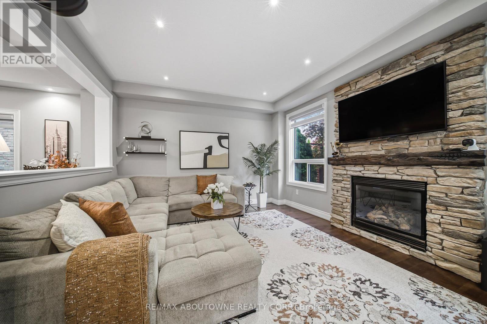 3408 Hideaway Place, Mississauga, Ontario  L5M 0A7 - Photo 13 - W13661082