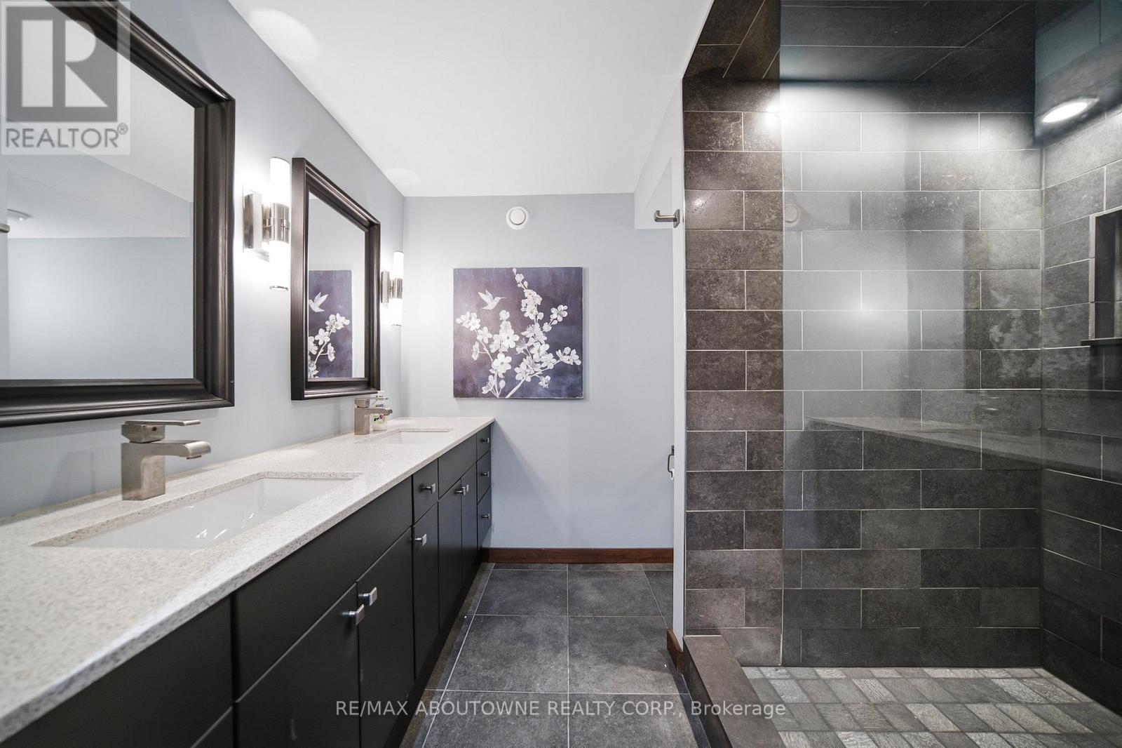 3408 Hideaway Place, Mississauga, Ontario  L5M 0A7 - Photo 34 - W13661082