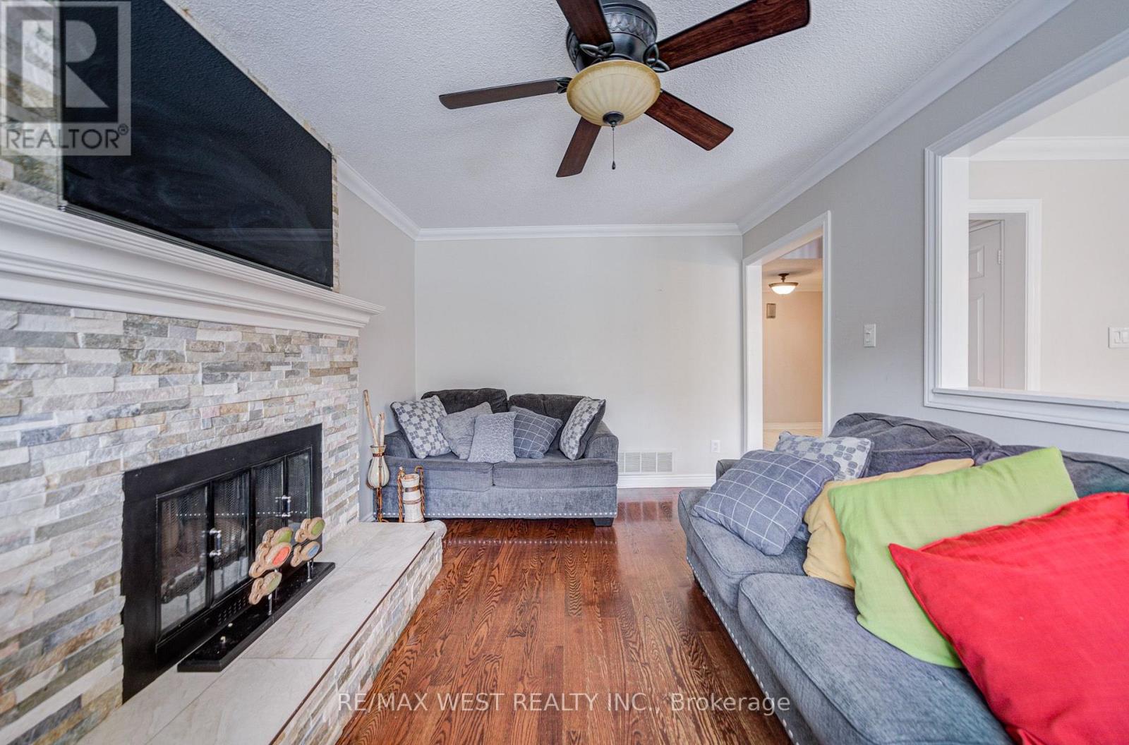 8 Ballycastle Crescent, Brampton, Ontario  L6Z 2V5 - Photo 16 - W13661204