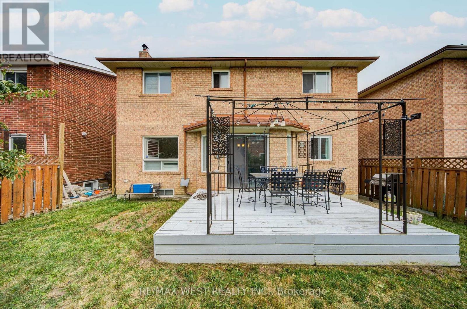 8 Ballycastle Crescent, Brampton, Ontario  L6Z 2V5 - Photo 41 - W13661204