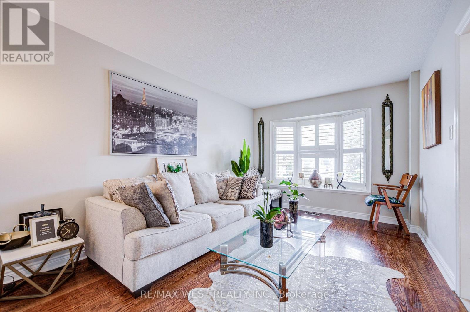 8 Ballycastle Crescent, Brampton, Ontario  L6Z 2V5 - Photo 8 - W13661204