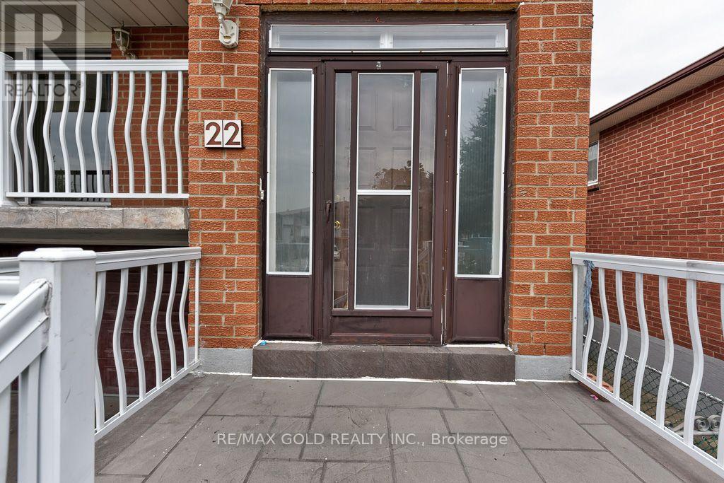22 Kittiwake Avenue, Toronto, Ontario  M9V 4P6 - Photo 3 - W13661222