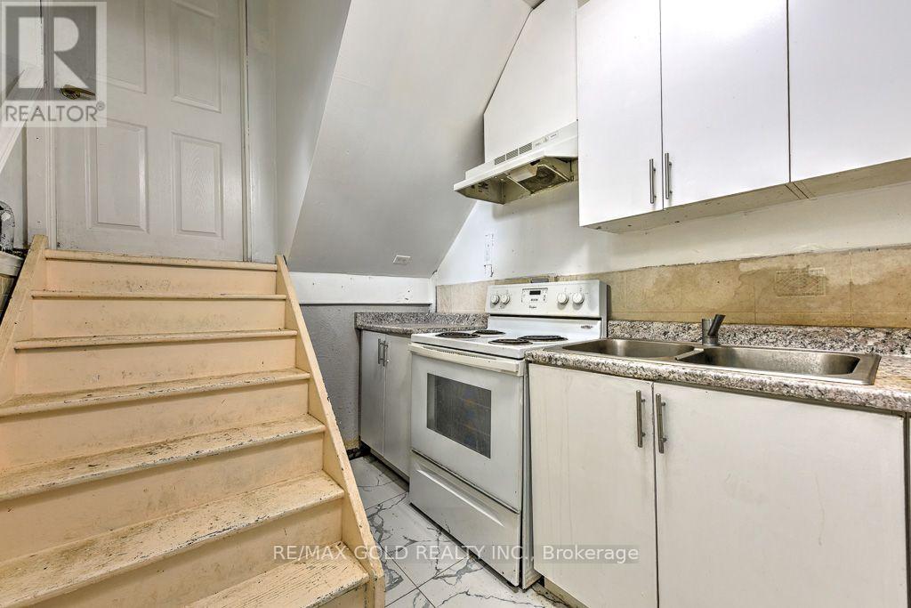 22 Kittiwake Avenue, Toronto, Ontario  M9V 4P6 - Photo 32 - W13661222