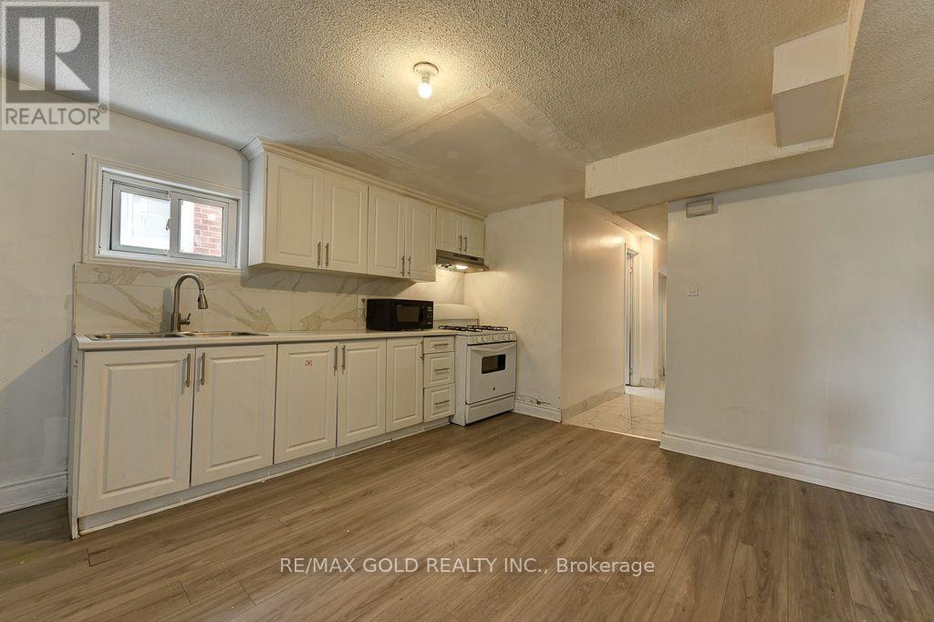 22 Kittiwake Avenue, Toronto, Ontario  M9V 4P6 - Photo 33 - W13661222
