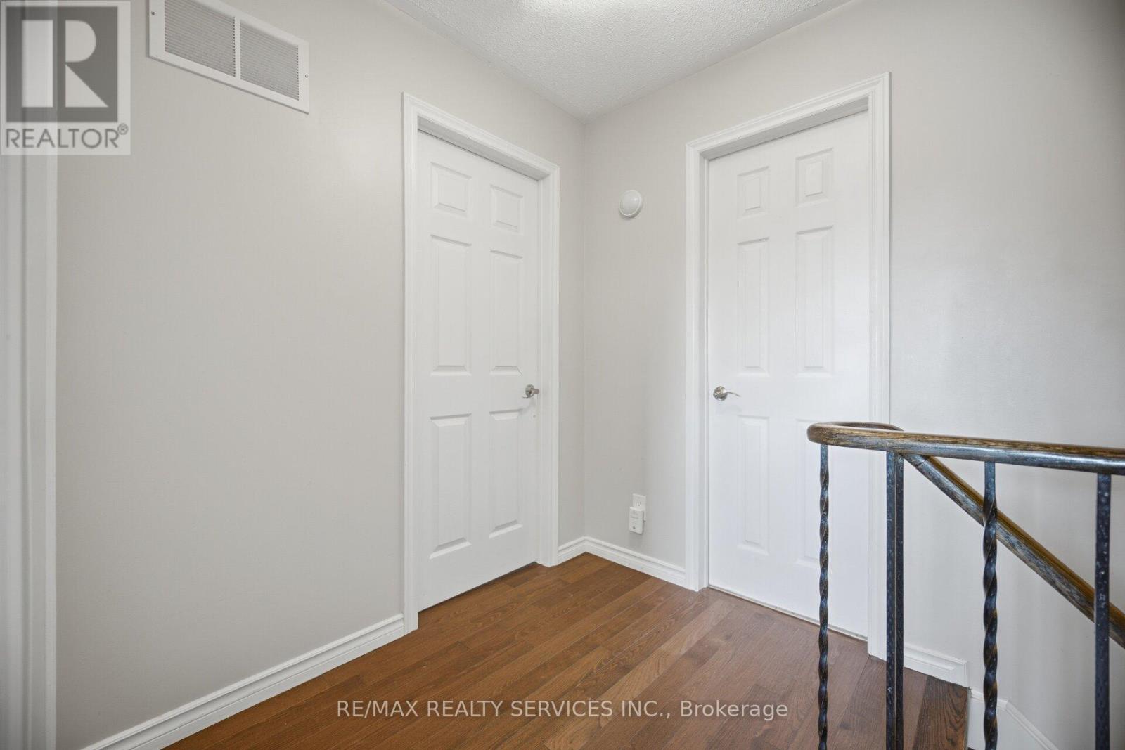 16 Langholm Court, Brampton, Ontario  L6Z 2Y1 - Photo 25 - W13661248