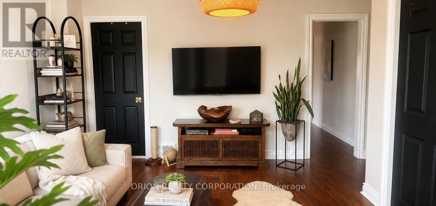 1 - 183 Essex Street, Toronto, Ontario  M6G 1T6 - Photo 6 - W13661320