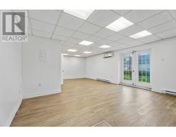 868 KING STREET W, Hamilton, Ontario
