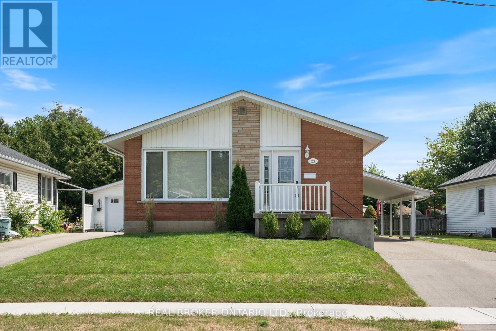 23 Homewood Avenue, Norfolk, Ontario  N3Y 2S9 - Photo 2 - X13661124