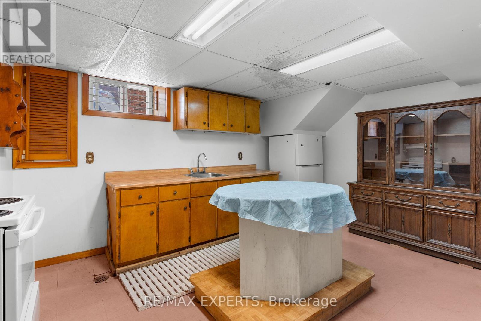 5583 Hillside Avenue, Niagara Falls, Ontario  L2G 4T8 - Photo 32 - X13661316