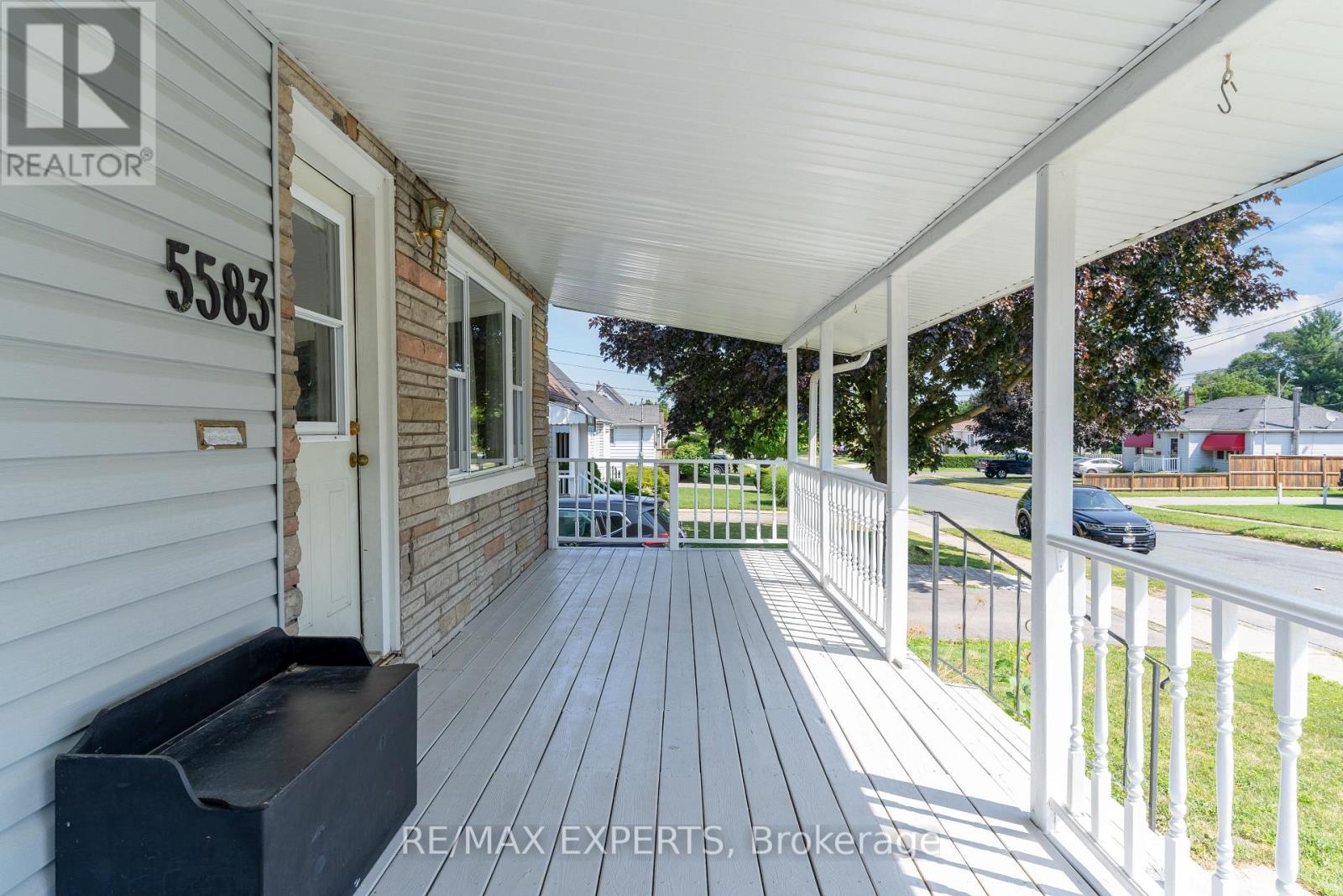 5583 Hillside Avenue, Niagara Falls, Ontario  L2G 4T8 - Photo 8 - X13661316