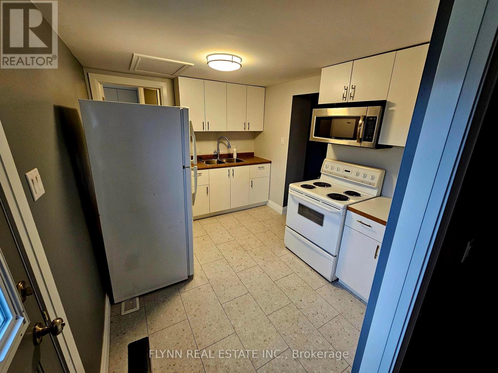 24 Empire Street, Welland, Ontario  L3B 2L2 - Photo 12 - X13661362