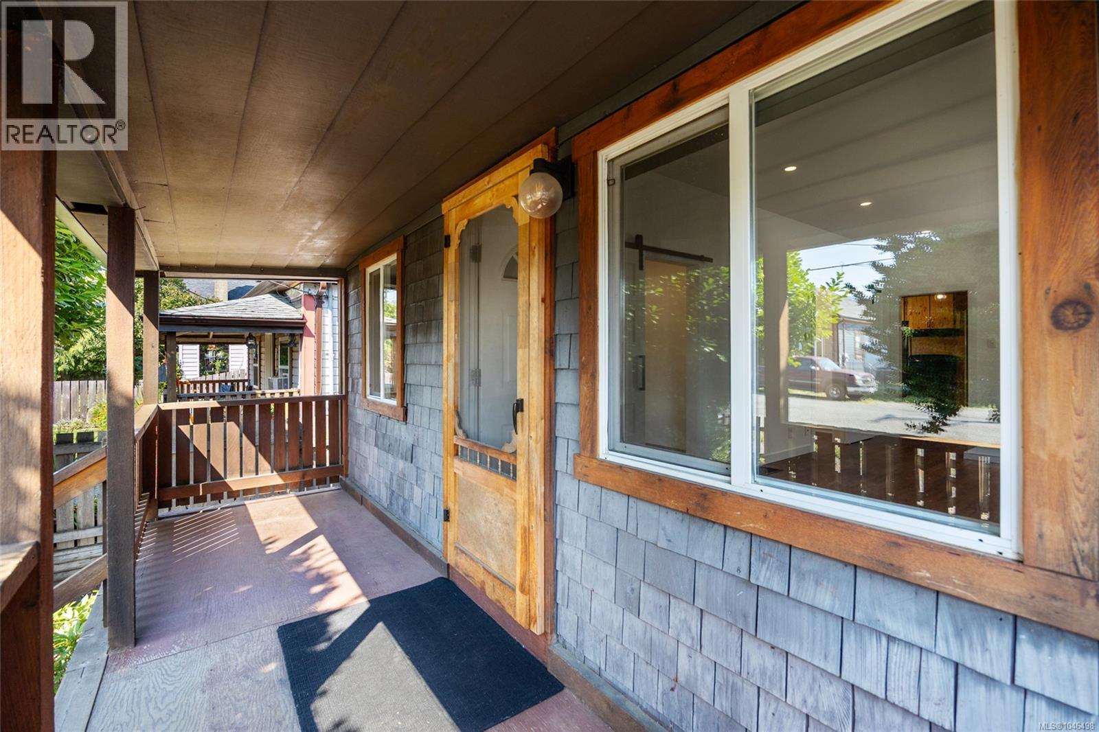 2724 Penrith Ave, Cumberland, British Columbia  V0R 1S0 - Photo 3 - 1046498