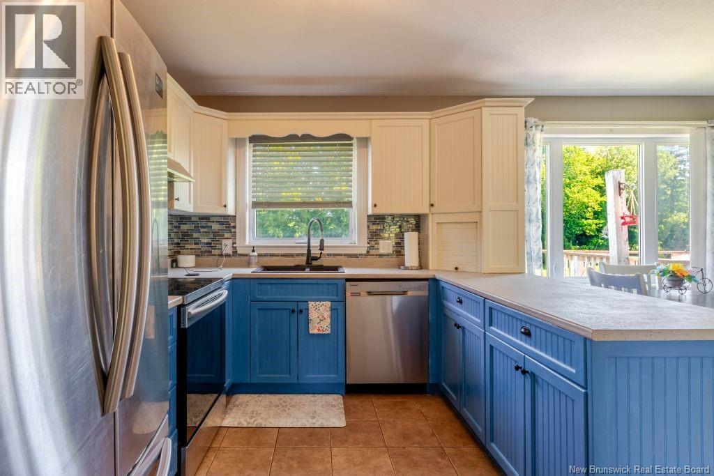16 Ridgeview Drive, Keswick Ridge, New Brunswick  E6L 1K2 - Photo 7 - NB145762