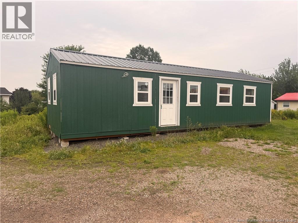 161 Mapleton Road, Moncton, New Brunswick E1C 9G6 - Photo 2 - NB145752