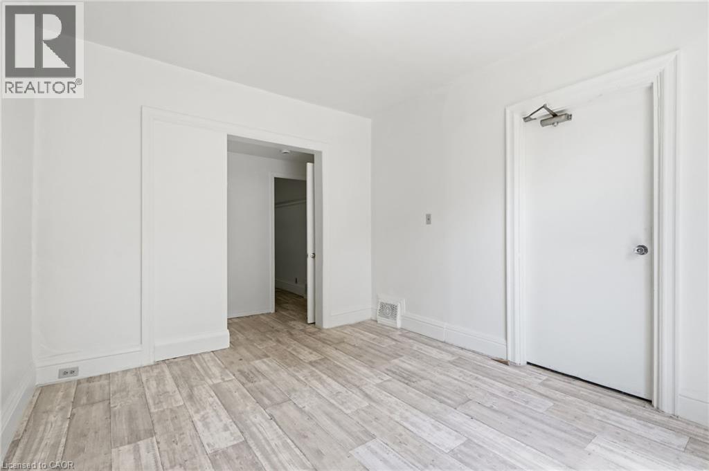 86 Sanford Avenue S Unit# 1, Hamilton, Ontario  L8M 2G8 - Photo 17 - 40847721