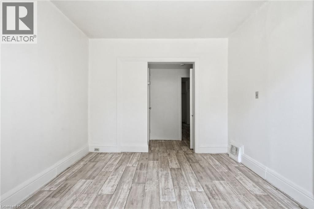 86 Sanford Avenue S Unit# 1, Hamilton, Ontario  L8M 2G8 - Photo 19 - 40847721