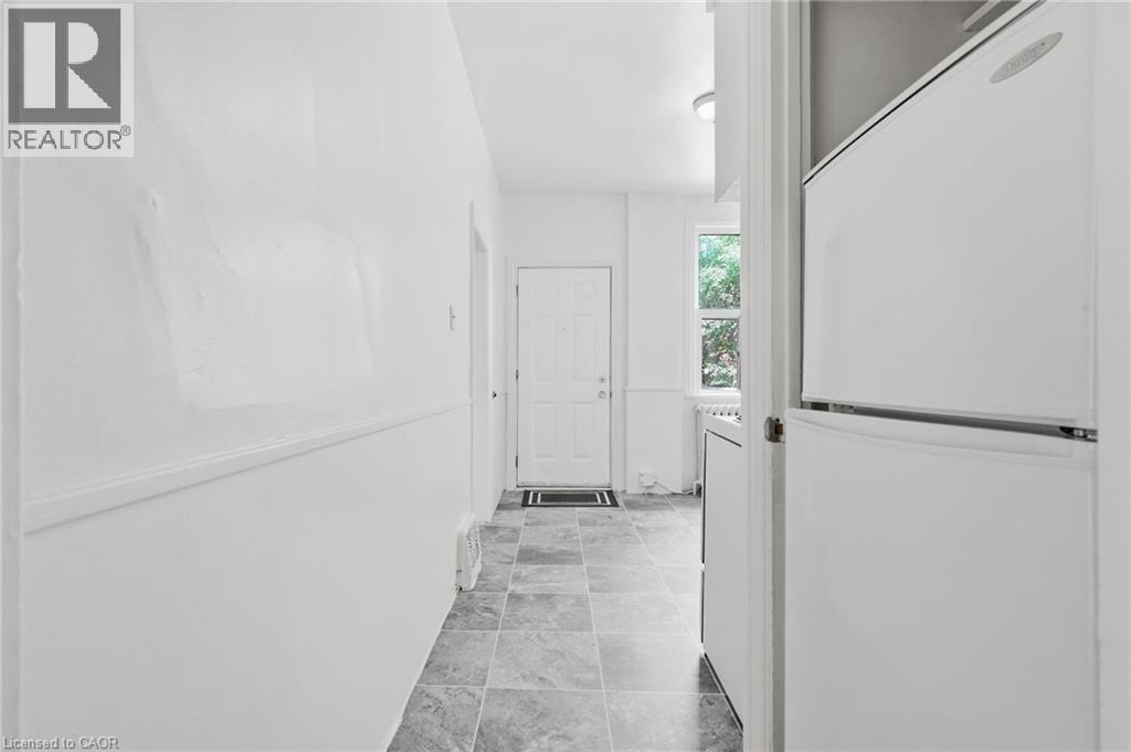 86 Sanford Avenue S Unit# 1, Hamilton, Ontario  L8M 2G8 - Photo 10 - 40847721