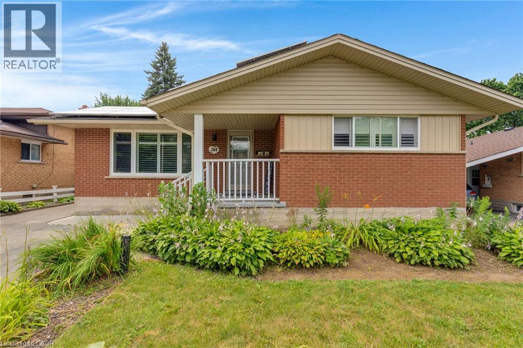 744 Birchwood Avenue, Cambridge, Ontario  N3H 2V5 - Photo 2 - 40850878