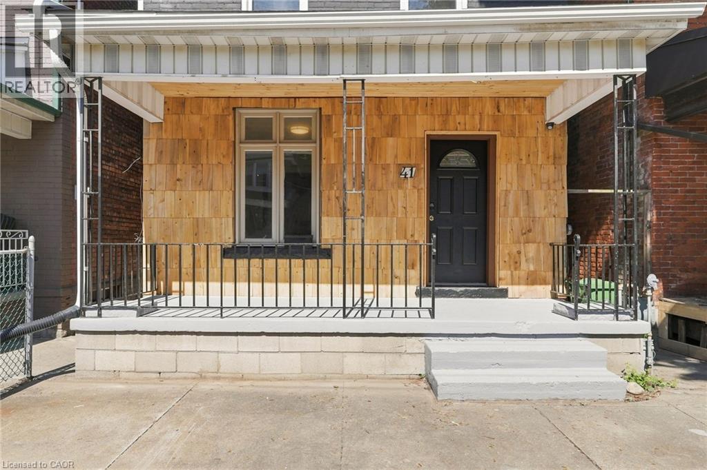 41 Barnesdale Avenue N, Hamilton, Ontario  L8L 6R7 - Photo 3 - 40854781