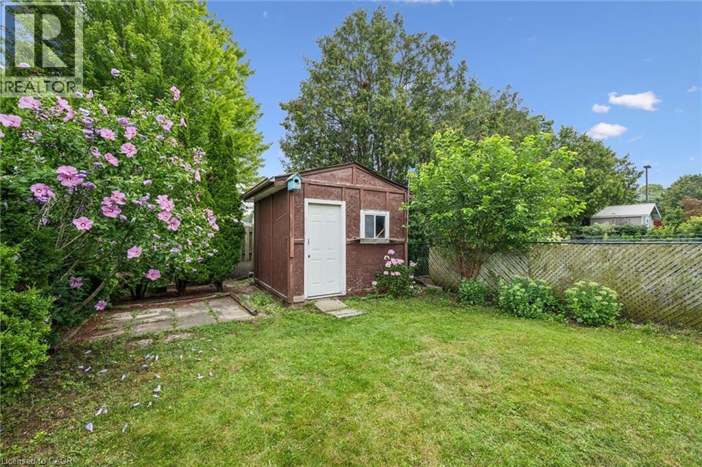 201 Veronica Drive, Kitchener, Ontario  N2R 1L5 - Photo 38 - 40854845