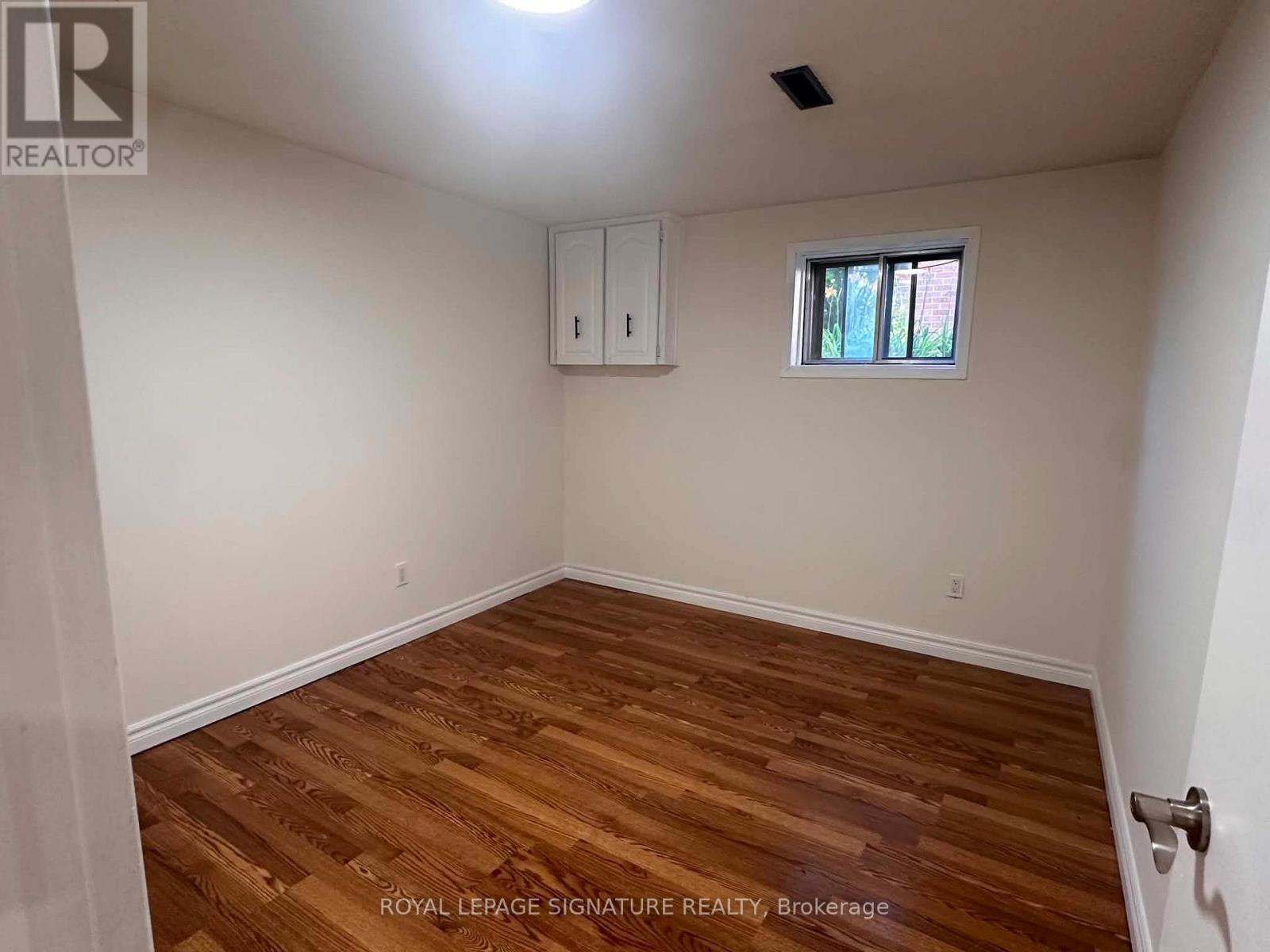 Lower Bsmt - 4170 Sunset Valley Court, Mississauga, Ontario  L4W 3L5 - Photo 12 - W13636604