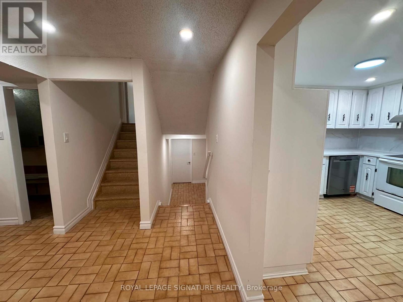 Lower Bsmt - 4170 Sunset Valley Court, Mississauga, Ontario  L4W 3L5 - Photo 6 - W13636604