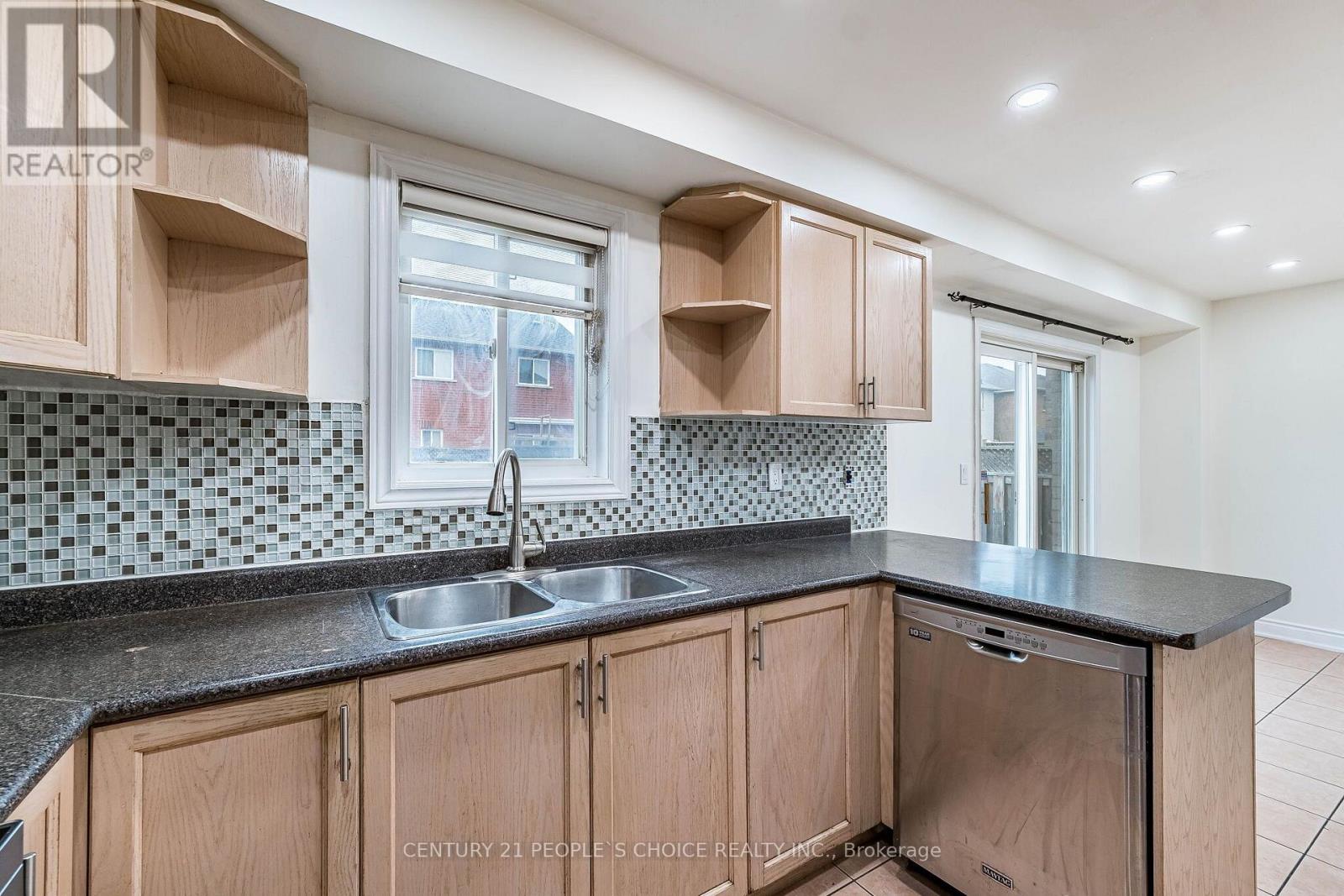 45 Trevino Crescent, Brampton, Ontario  L6P 1M1 - Photo 13 - W13657914