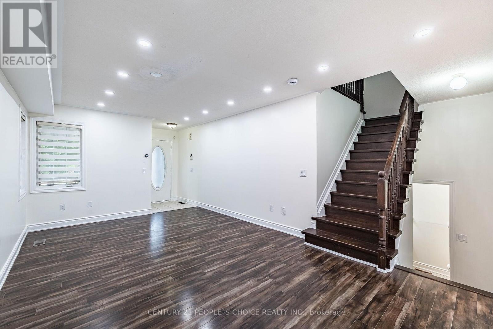 45 Trevino Crescent, Brampton, Ontario  L6P 1M1 - Photo 7 - W13657914