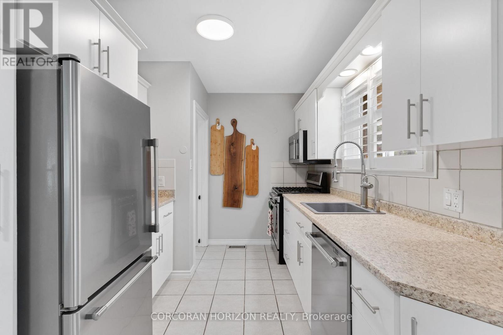 744 Birchwood Avenue, Cambridge, Ontario  N3H 2V5 - Photo 9 - X13613936